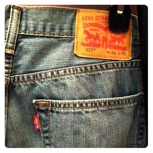 Mens/Young Men's Levi 527 31 x 32
